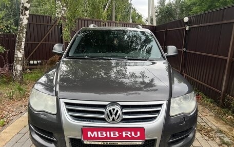 Volkswagen Touareg III, 2009 год, 1 160 000 рублей, 2 фотография