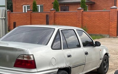 Daewoo Nexia I рестайлинг, 2004 год, 63 000 рублей, 3 фотография