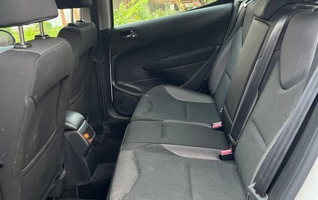 Peugeot 308 II, 2011 год, 640 000 рублей, 31 фотография
