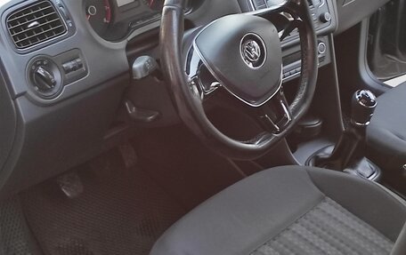 Volkswagen Polo VI (EU Market), 2016 год, 990 000 рублей, 13 фотография