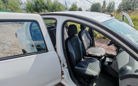 Renault Logan II, 2014 год, 370 000 рублей, 11 фотография