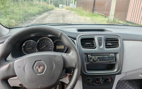 Renault Logan II, 2014 год, 370 000 рублей, 21 фотография