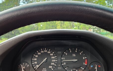 BMW 5 серия, 1991 год, 980 000 рублей, 17 фотография