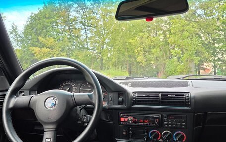 BMW 5 серия, 1991 год, 980 000 рублей, 13 фотография