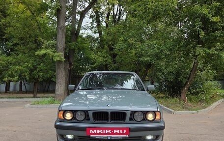 BMW 5 серия, 1991 год, 980 000 рублей, 30 фотография