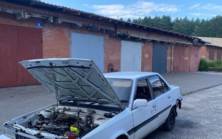 Toyota Carina, 1988 год, 100 000 рублей, 2 фотография