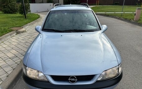 Opel Vectra B рестайлинг, 1998 год, 485 000 рублей, 1 фотография