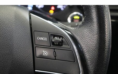 Mitsubishi Outlander III рестайлинг 3, 2021 год, 2 249 000 рублей, 10 фотография