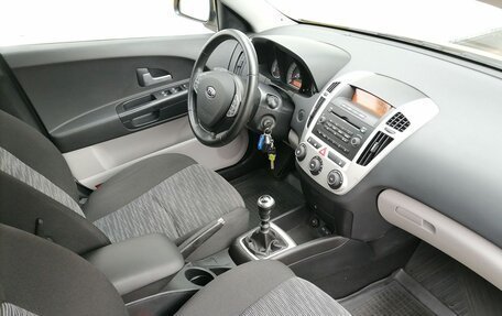 KIA cee'd I рестайлинг, 2009 год, 890 000 рублей, 9 фотография