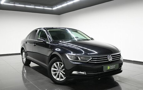 Volkswagen Passat B8 рестайлинг, 2017 год, 1 745 000 рублей, 5 фотография