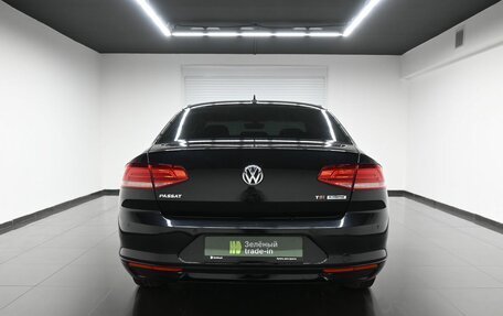 Volkswagen Passat B8 рестайлинг, 2017 год, 1 745 000 рублей, 4 фотография