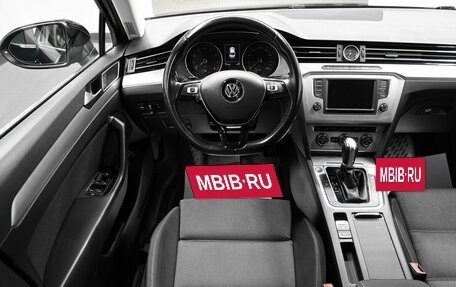 Volkswagen Passat B8 рестайлинг, 2017 год, 1 745 000 рублей, 11 фотография