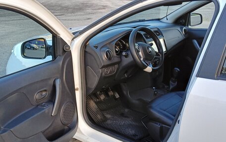 Renault Logan II, 2021 год, 1 300 000 рублей, 9 фотография