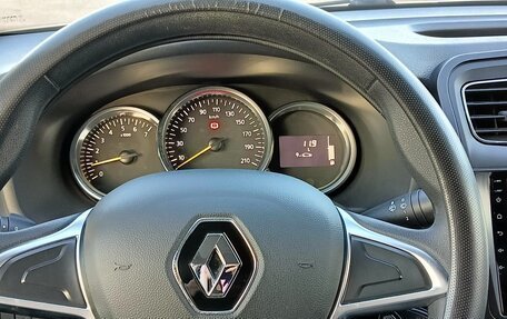 Renault Logan II, 2021 год, 1 300 000 рублей, 16 фотография