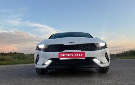 KIA K5, 2021 год, 2 650 000 рублей, 10 фотография