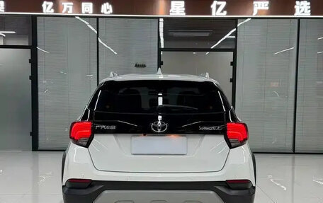 Toyota Yaris XP150 рестайлинг, 2022 год, 979 040 рублей, 3 фотография
