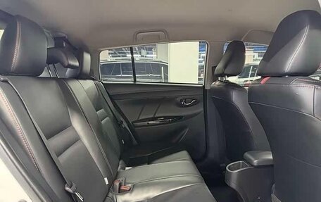 Toyota Yaris XP150 рестайлинг, 2022 год, 979 040 рублей, 11 фотография