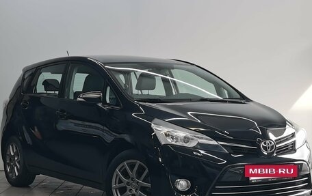 Toyota Verso I, 2014 год, 1 530 000 рублей, 3 фотография