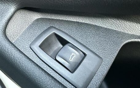 BMW 3 серия, 2022 год, 2 300 000 рублей, 23 фотография