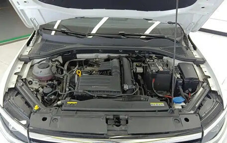 Volkswagen Bora, 2023 год, 1 105 000 рублей, 10 фотография