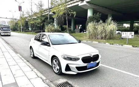 BMW 1 серия, 2023 год, 1 355 000 рублей, 2 фотография