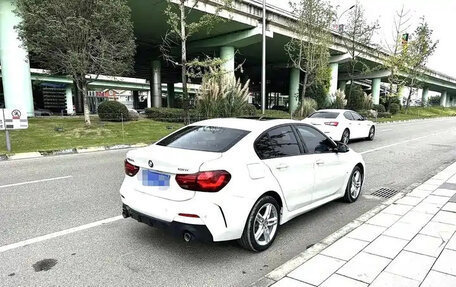 BMW 1 серия, 2023 год, 1 355 000 рублей, 8 фотография