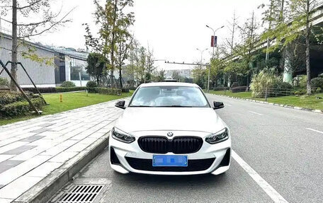 BMW 1 серия, 2023 год, 1 355 000 рублей, 9 фотография