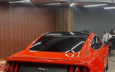 Ford Mustang VI рестайлинг, 2016 год, 2 500 000 рублей, 1 фотография
