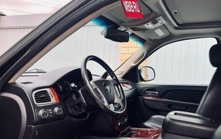 Chevrolet Tahoe III, 2013 год, 2 420 000 рублей, 3 фотография