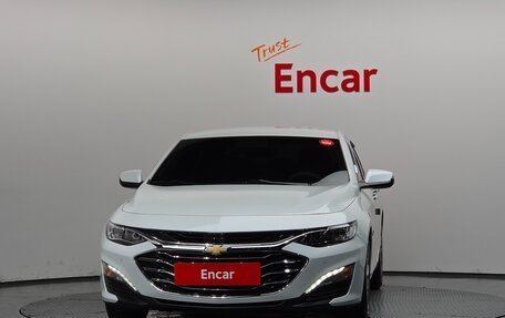 Chevrolet Malibu IX, 2022 год, 1 680 000 рублей, 2 фотография
