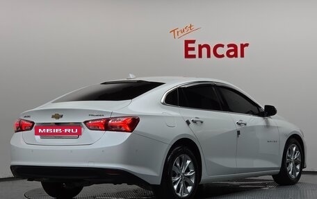 Chevrolet Malibu IX, 2022 год, 1 680 000 рублей, 3 фотография