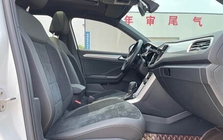 Volkswagen T-Roc I, 2022 год, 1 780 000 рублей, 4 фотография