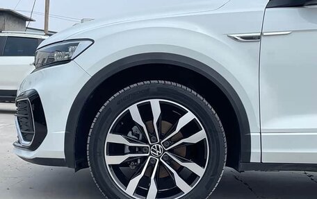 Volkswagen T-Roc I, 2022 год, 1 780 000 рублей, 12 фотография