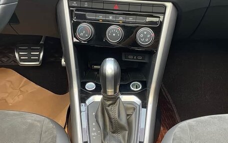 Volkswagen T-Roc I, 2022 год, 1 780 000 рублей, 6 фотография