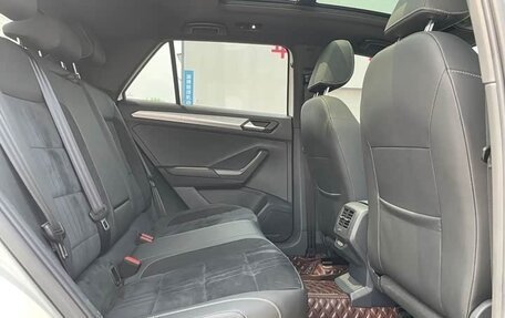 Volkswagen T-Roc I, 2022 год, 1 780 000 рублей, 7 фотография