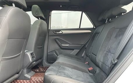 Volkswagen T-Roc I, 2022 год, 1 780 000 рублей, 11 фотография