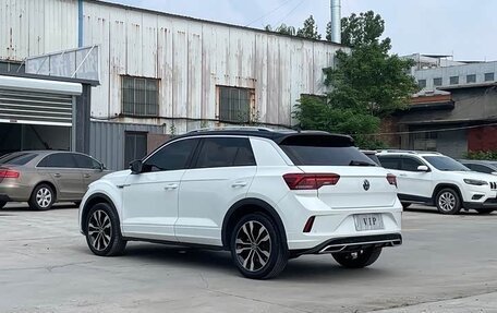 Volkswagen T-Roc I, 2022 год, 1 780 000 рублей, 16 фотография