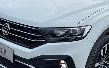 Volkswagen T-Roc I, 2022 год, 1 780 000 рублей, 13 фотография