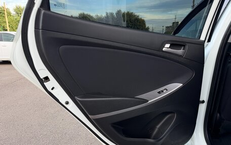 Hyundai Solaris II рестайлинг, 2014 год, 997 000 рублей, 18 фотография