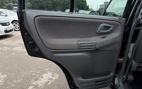 Chevrolet Tracker II, 2000 год, 427 000 рублей, 18 фотография