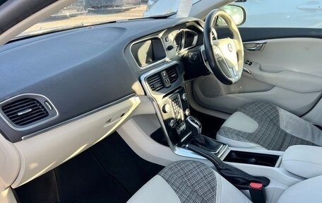 Volvo V40 II рестайлинг, 2019 год, 879 911 рублей, 16 фотография