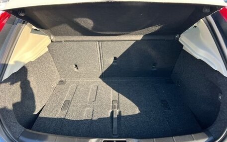 Volvo V40 II рестайлинг, 2019 год, 879 911 рублей, 14 фотография