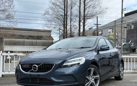 Volvo V40 II рестайлинг, 2019 год, 879 911 рублей, 3 фотография