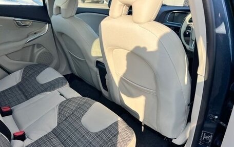 Volvo V40 II рестайлинг, 2019 год, 879 911 рублей, 18 фотография