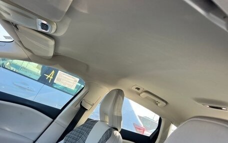 Volvo V40 II рестайлинг, 2019 год, 879 911 рублей, 19 фотография