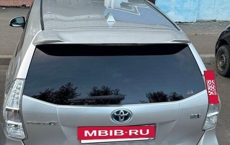Toyota Prius Alpha I (ZVW40/41), 2021 год, 1 000 000 рублей, 3 фотография