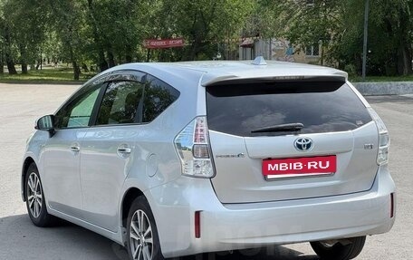 Toyota Prius Alpha I (ZVW40/41), 2021 год, 1 000 000 рублей, 10 фотография