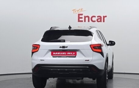 Chevrolet Trax, 2023 год, 1 660 000 рублей, 4 фотография