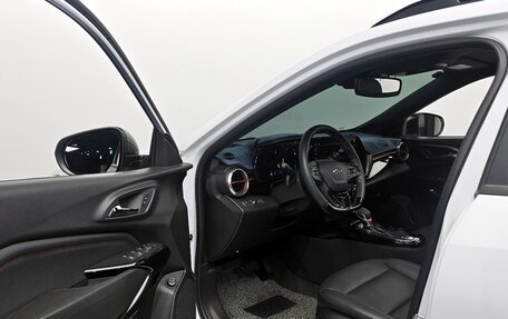 Chevrolet Trax, 2023 год, 1 660 000 рублей, 15 фотография