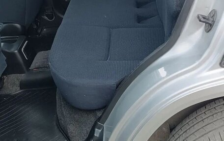 Mitsubishi Pajero iO, 2000 год, 660 000 рублей, 18 фотография